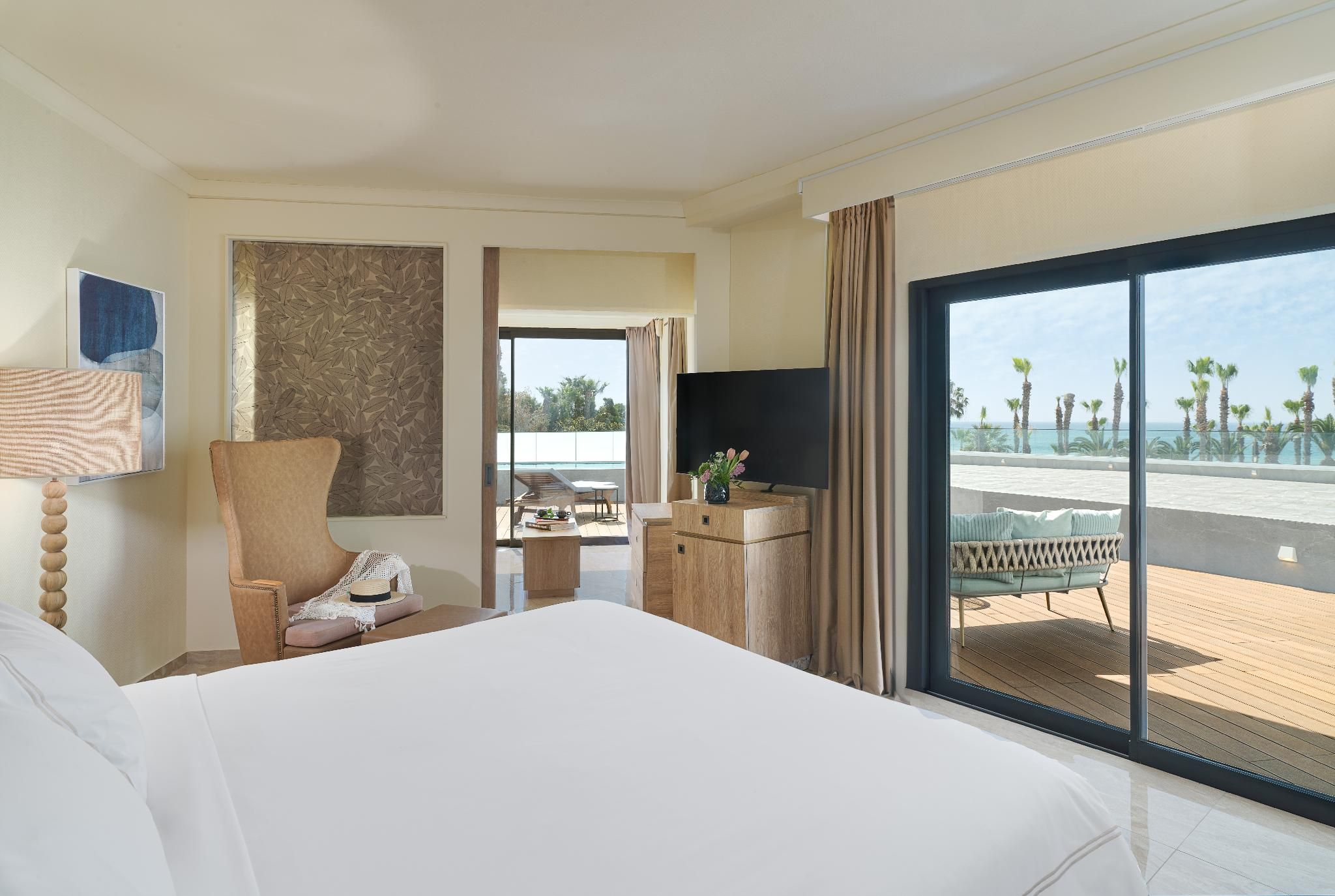 Sea View Swim Up Junior Suite