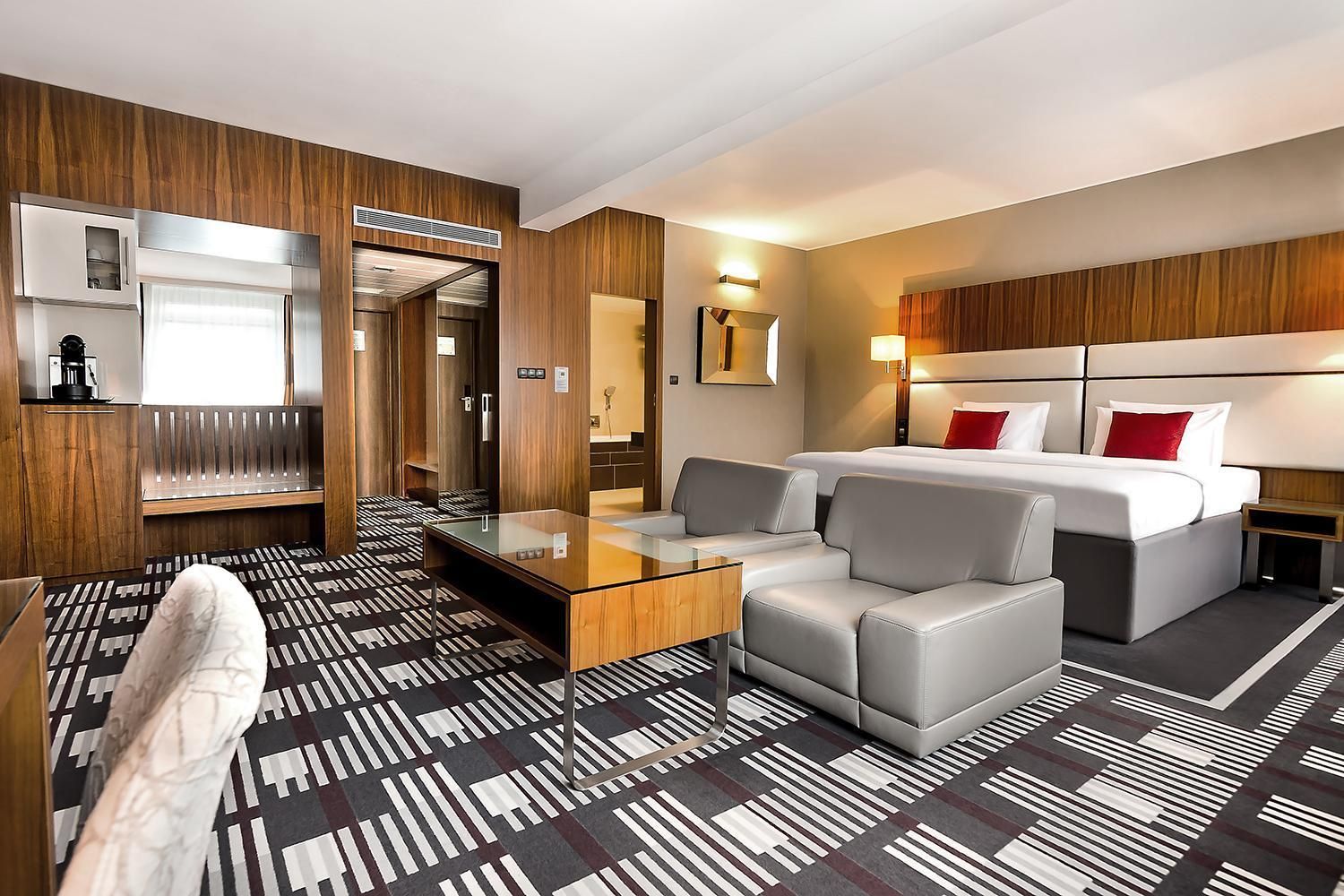 Wellness Suite with private mini Spa