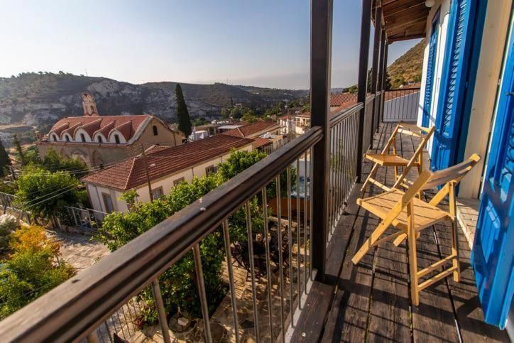 Apartment with Garden View