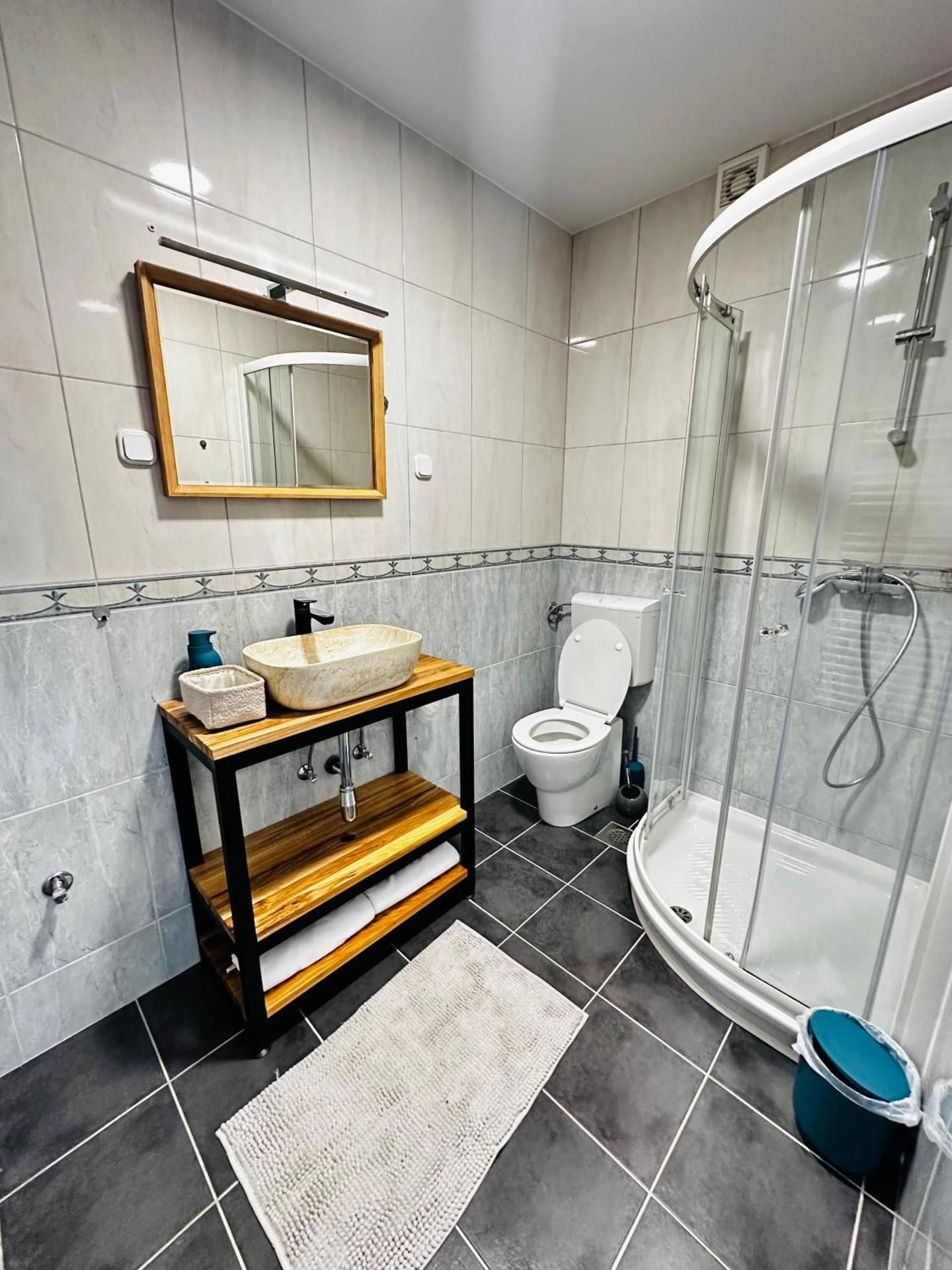 Family Room with Garden View