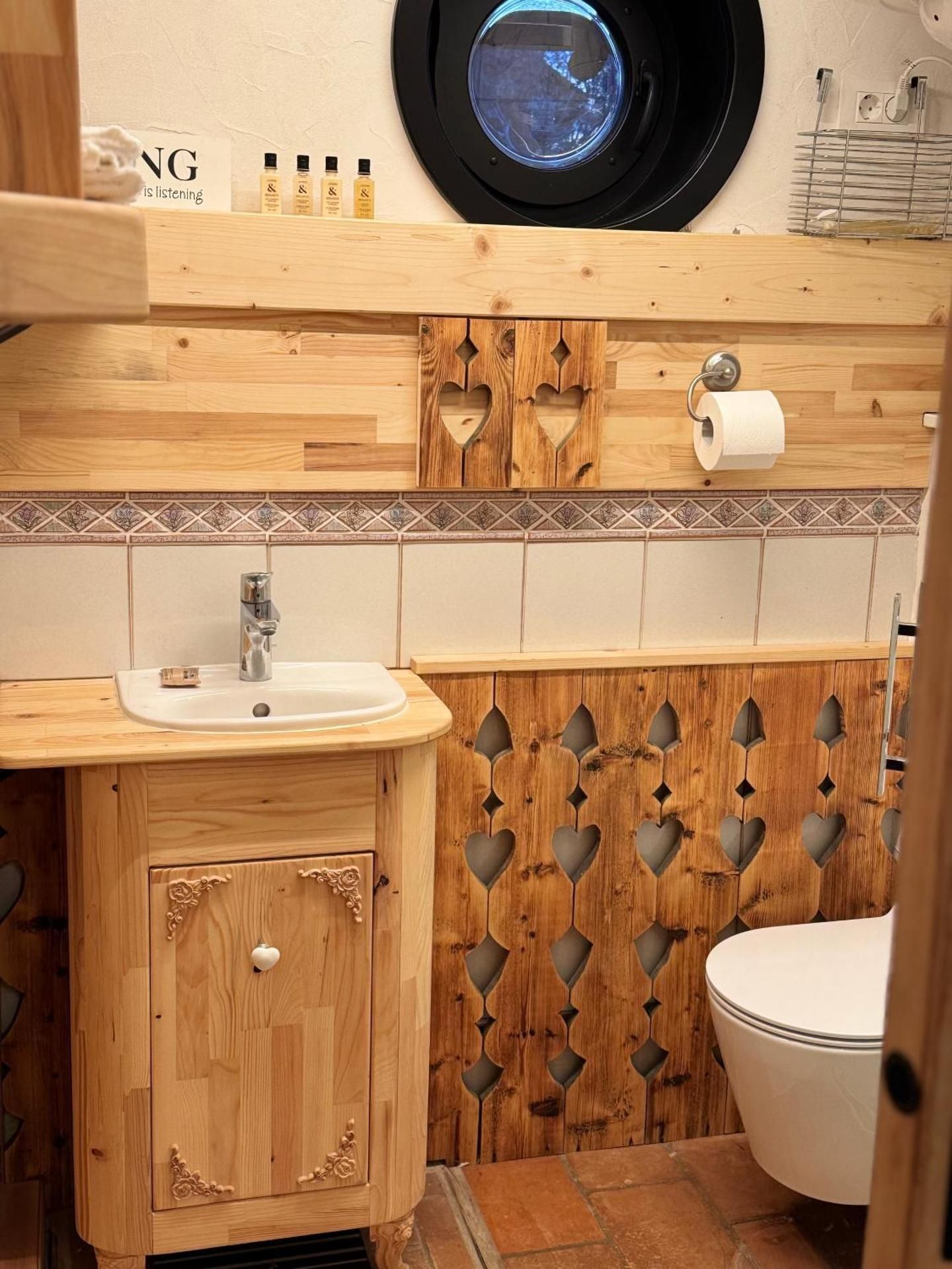 Alice Chalet Bled - Adults only One-Bedroom Chalet