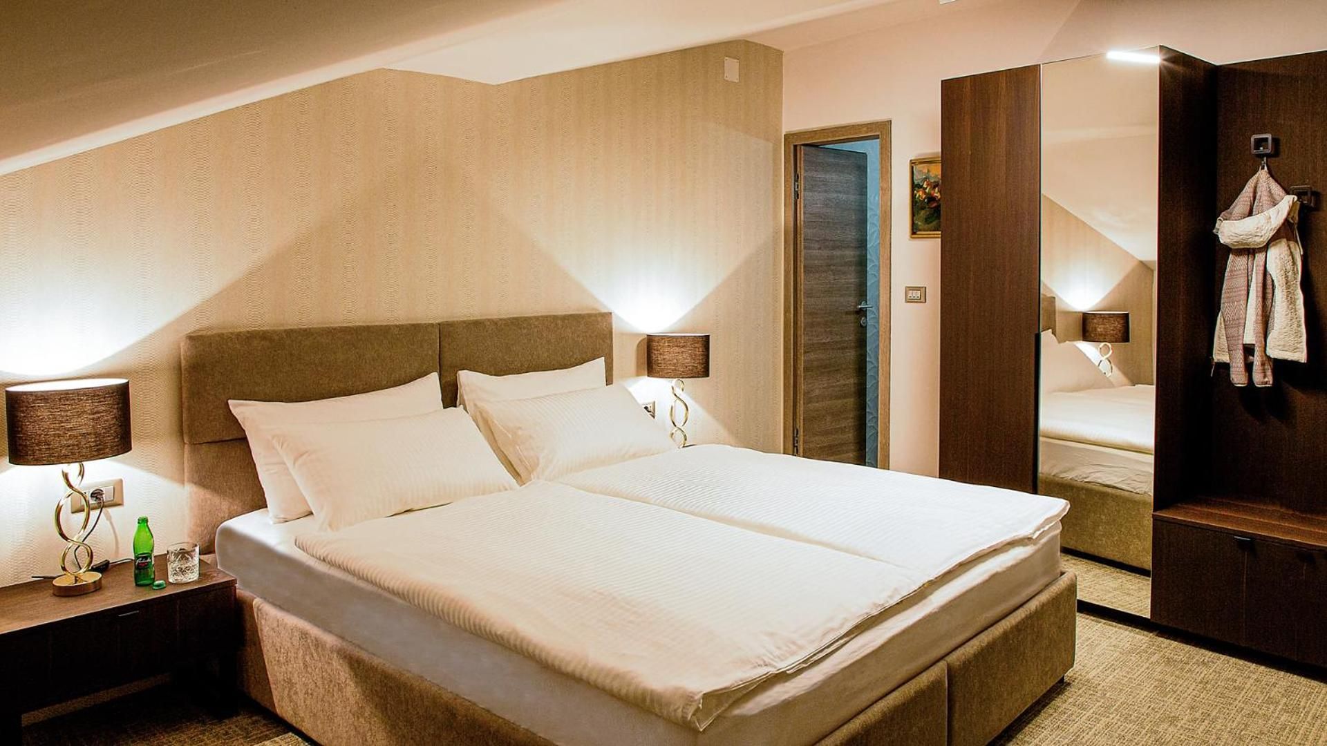 Double Room with Private Bathroom