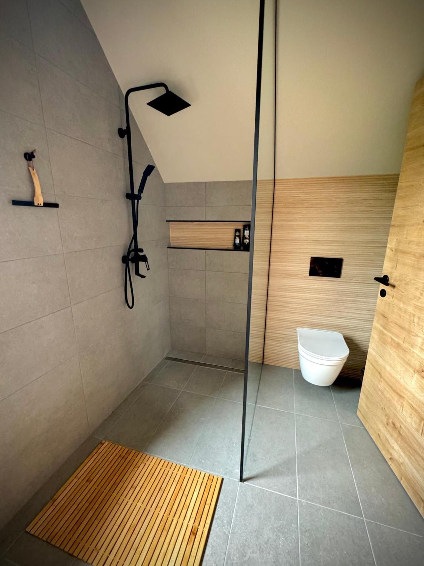 Deluxe Studio Apartment