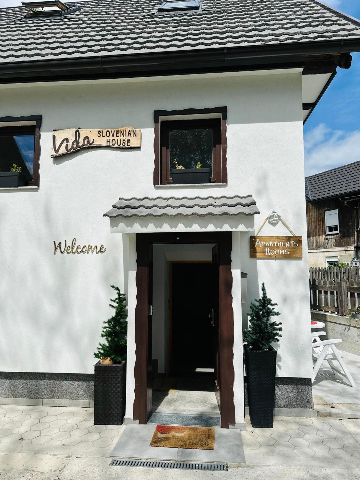 Slovenian House Vida