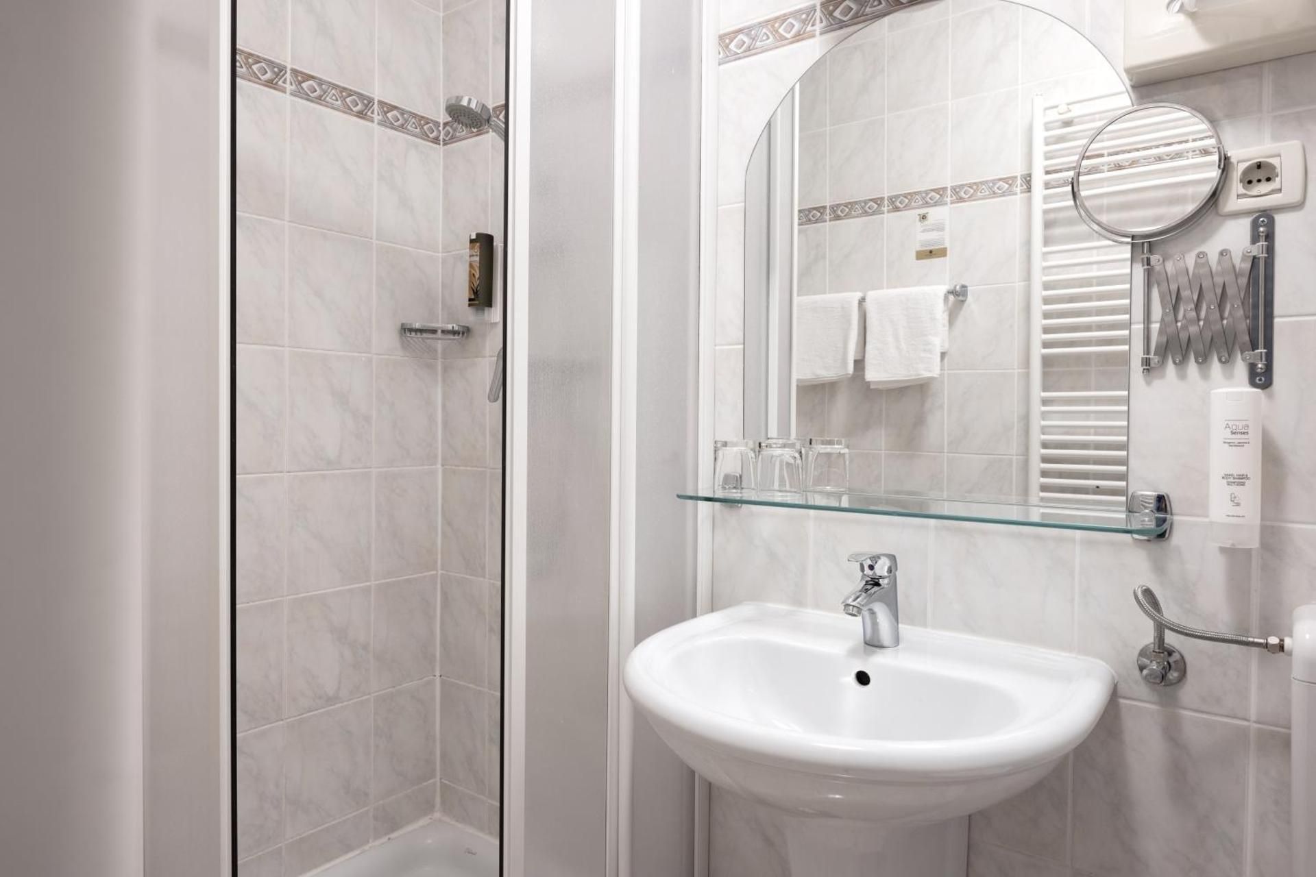 Double Room with View