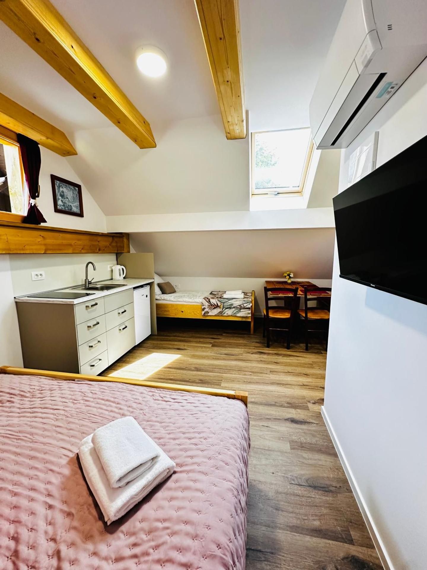 Comfort Triple Room