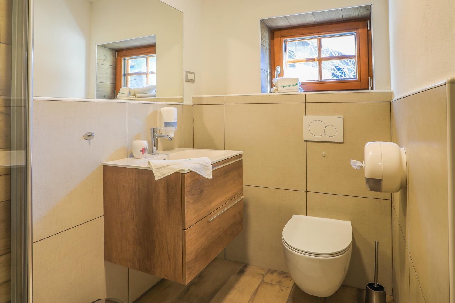 Apartmaji Tina One-Bedroom Apartment 2