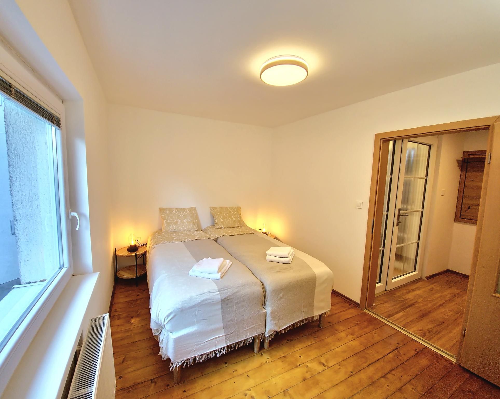 Apartment with 2 Beds and Kitchenette