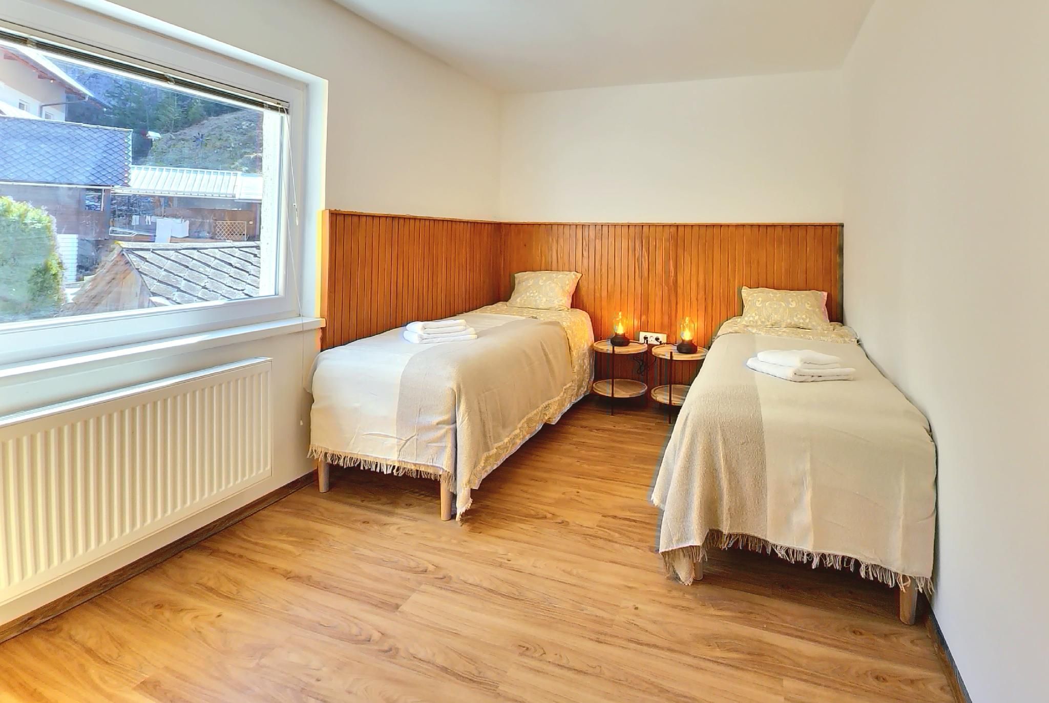 Apartment with 2 Beds and Kitchenette