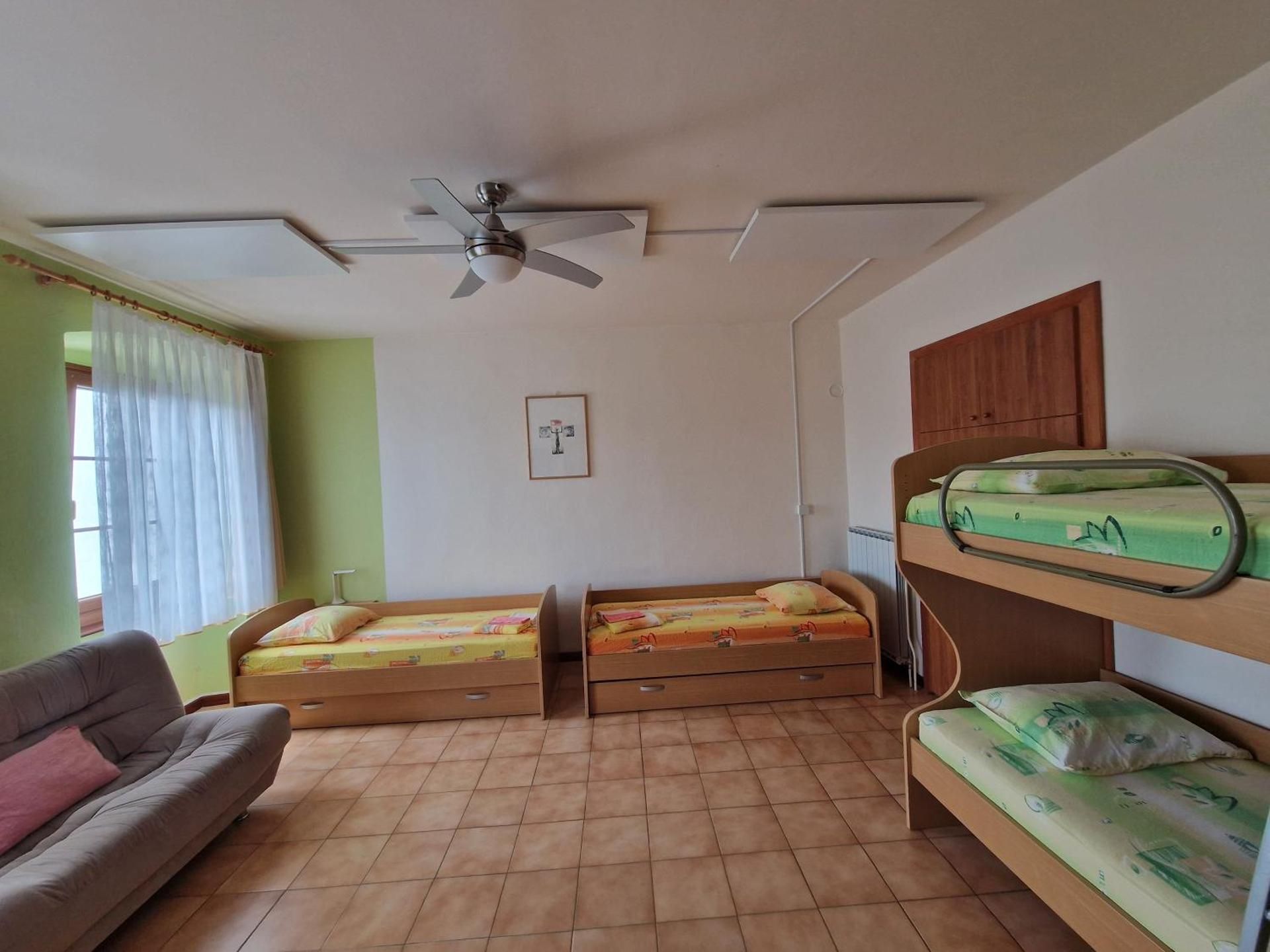 Apartma in soba Vipavski Kriz Studio with Terrace