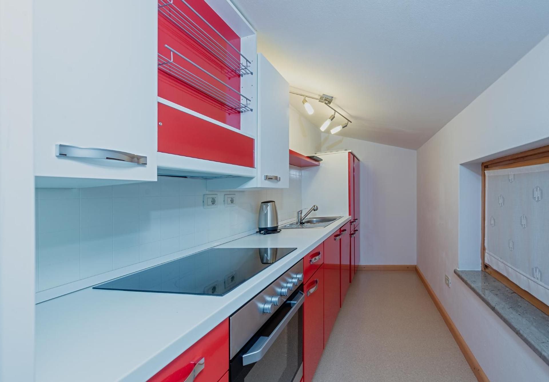 Hisa Orel (Orel House) One-Bedroom Apartment 3