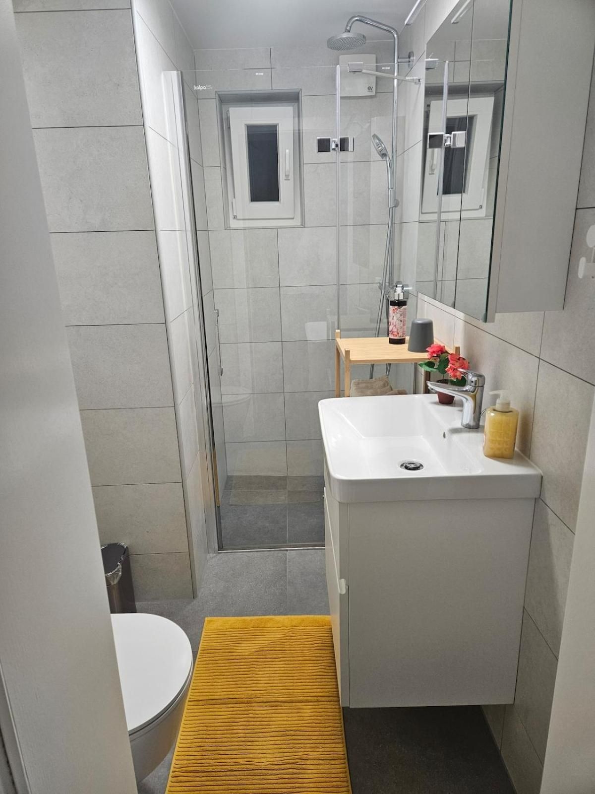 Deluxe Double or Twin Room with Mountain View