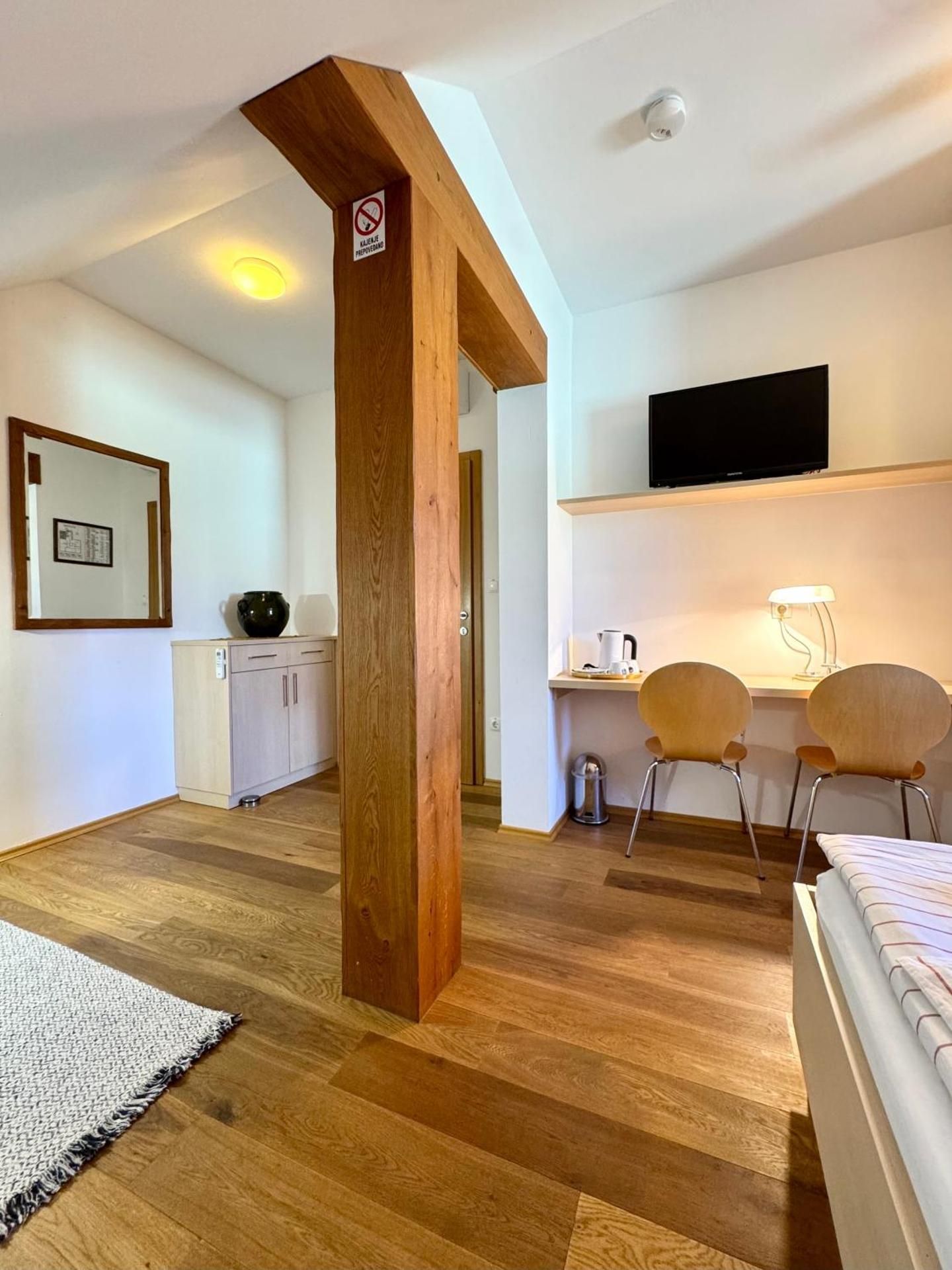 Guest house Domacija Krnc Standard Triple Room 3