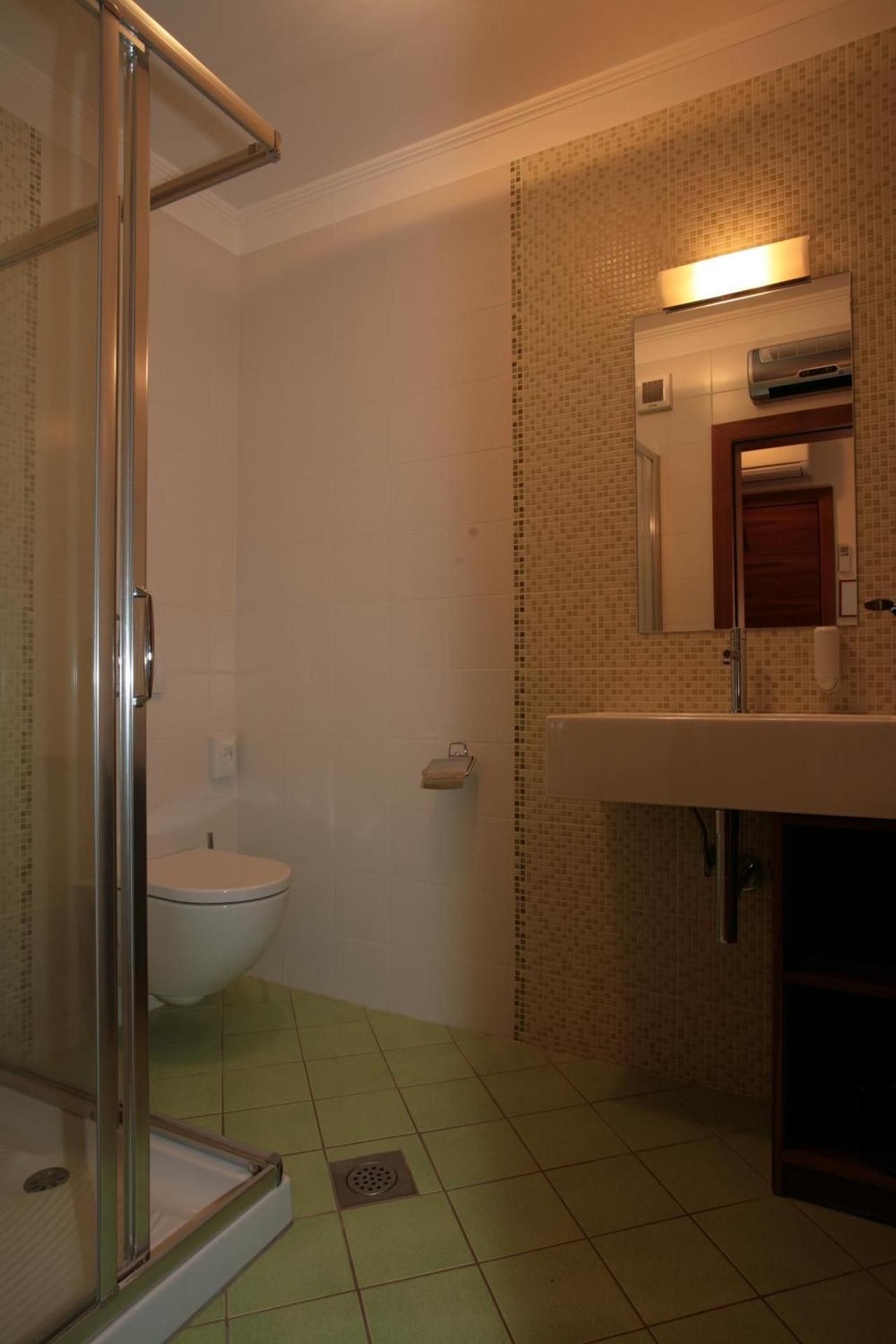 Domacija Linc Apartment with Balcony 3