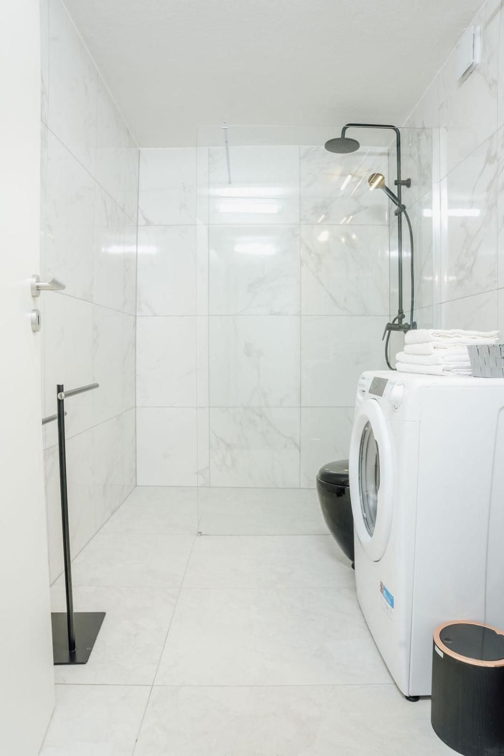 Black King Luxury Apartment