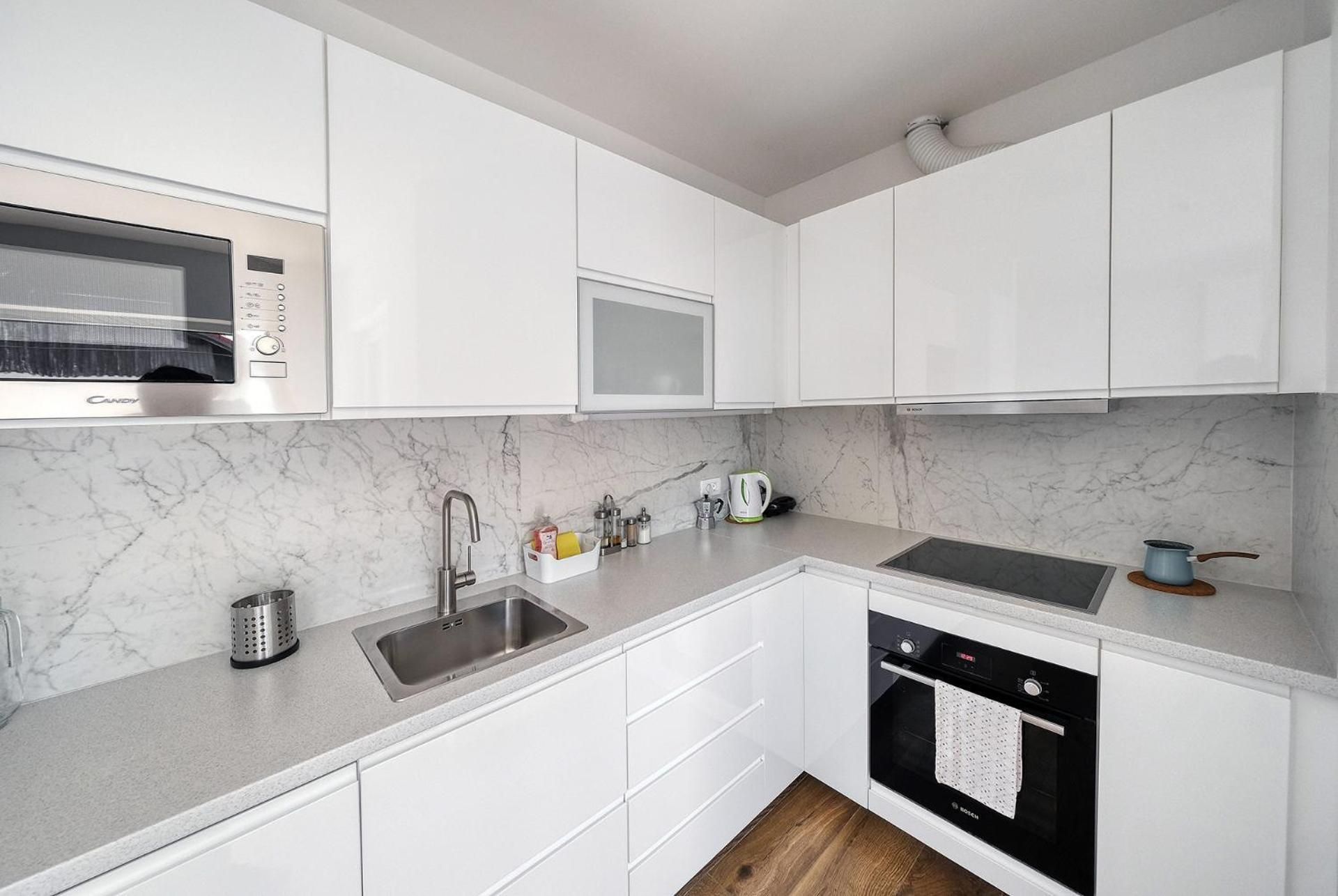 One-Bedroom Apartment with Balcony