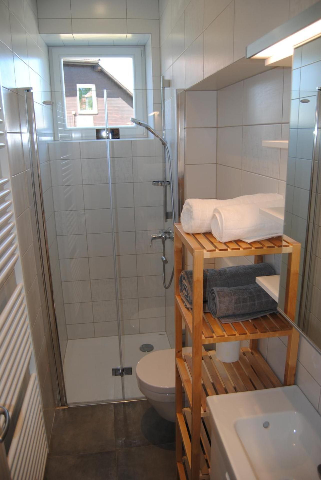 Apartment with Shower