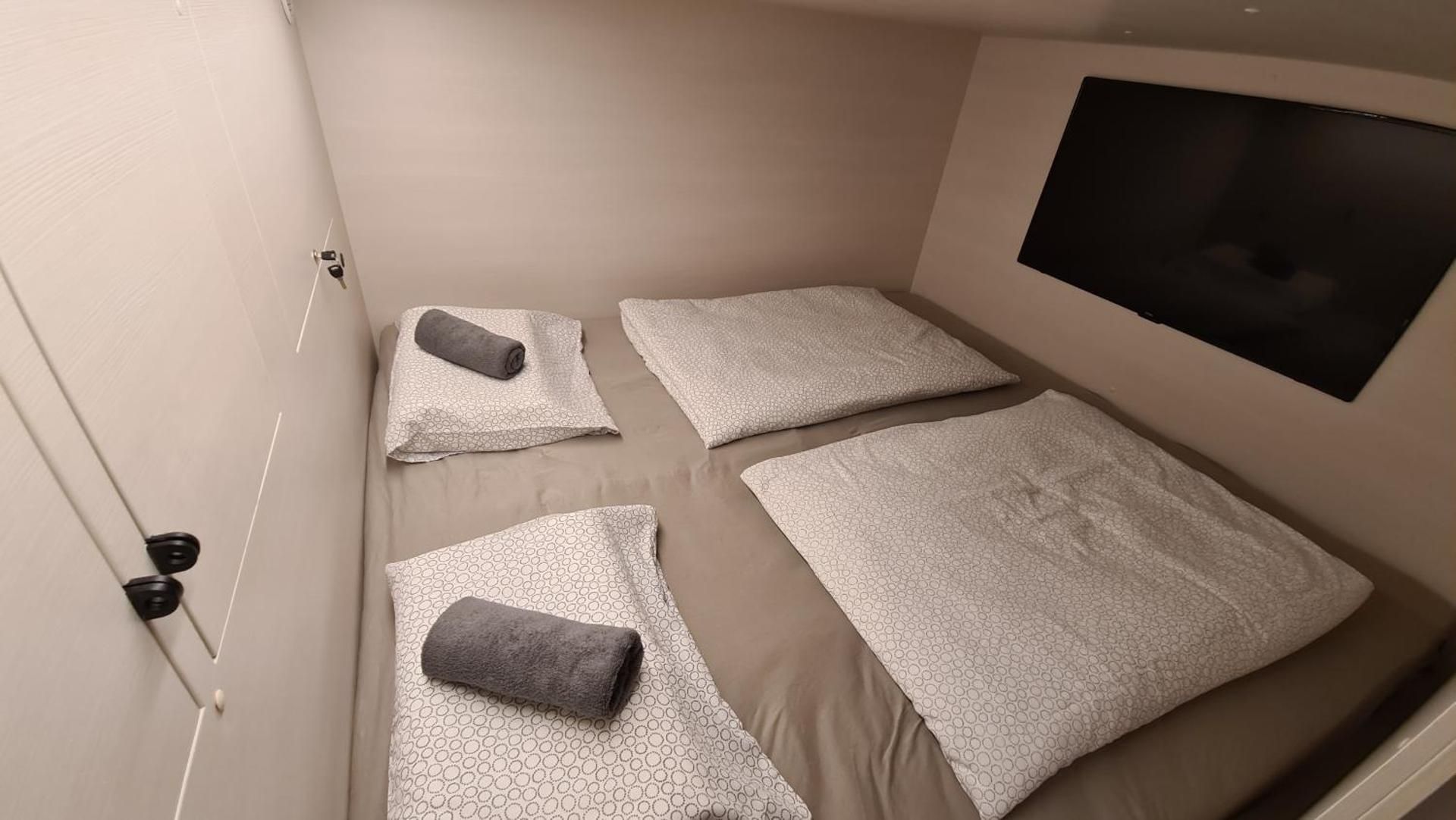 Cabin HOSTEL Double Cabin in Dormitory Room 3