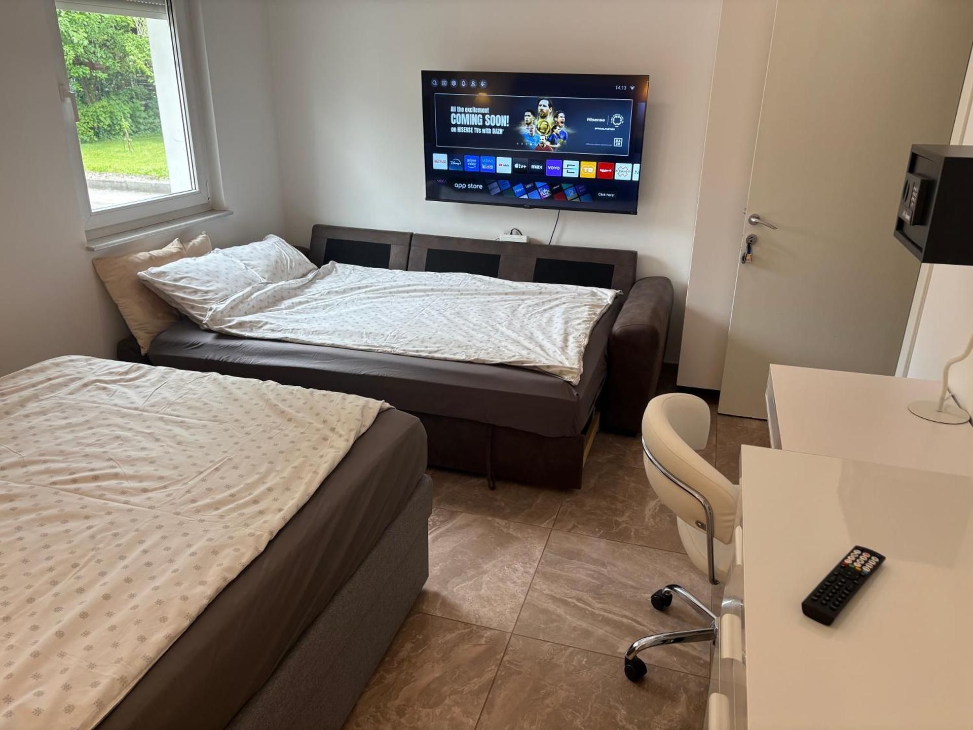 Deluxe Double Room with Extra Bed