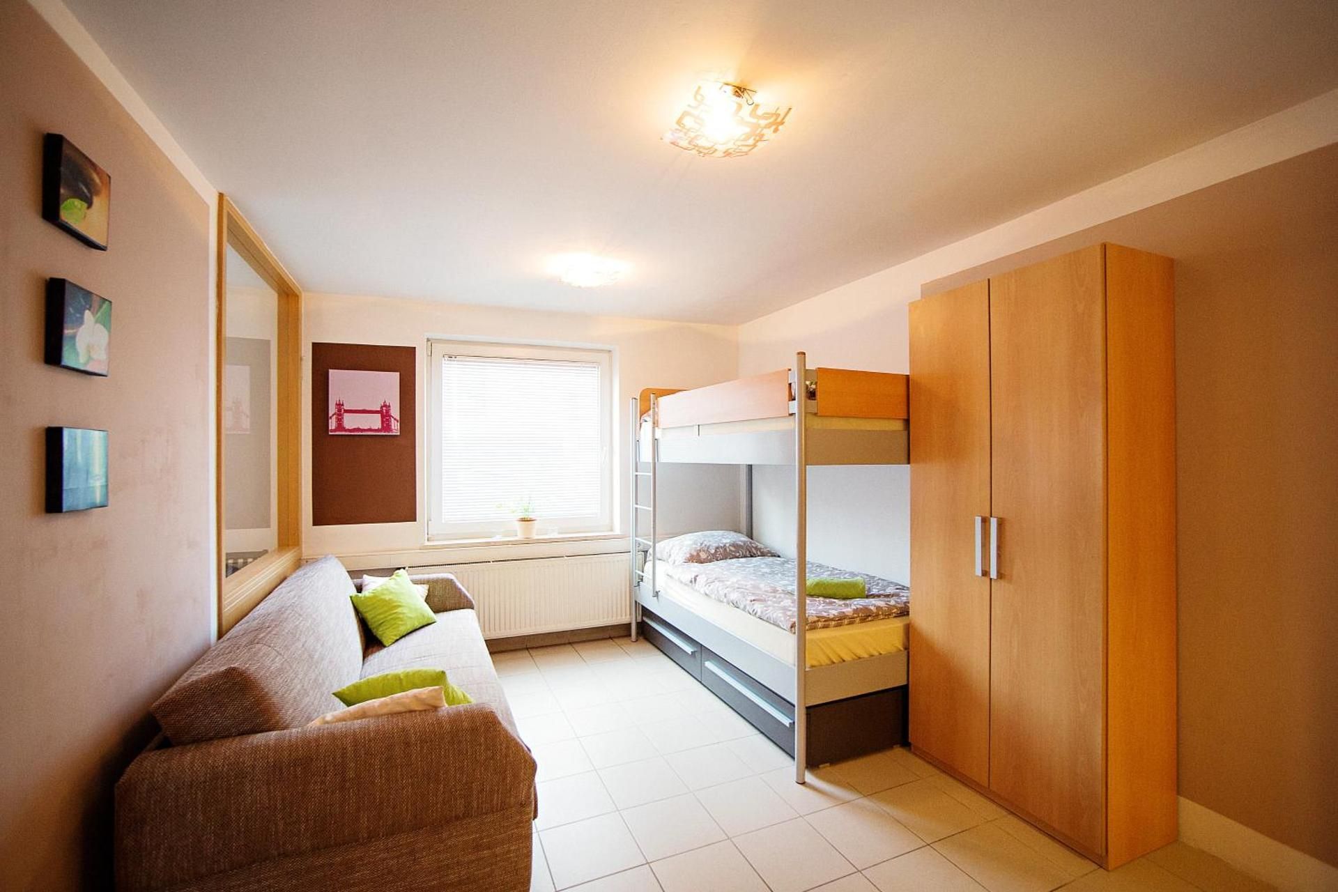 One-Bedroom Apartment