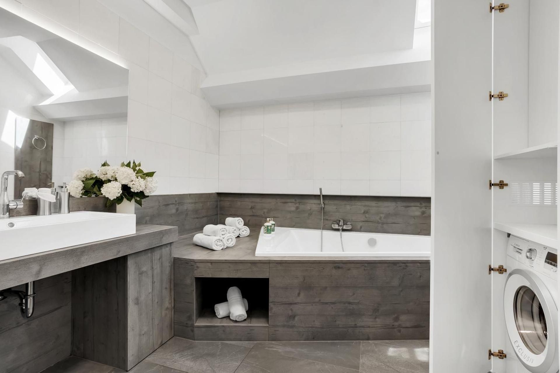 Ljubljana Palace Suites Two-Bedroom Apartment 2