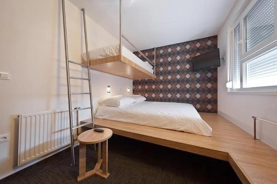 Bit Center Hotel Classic Triple Room