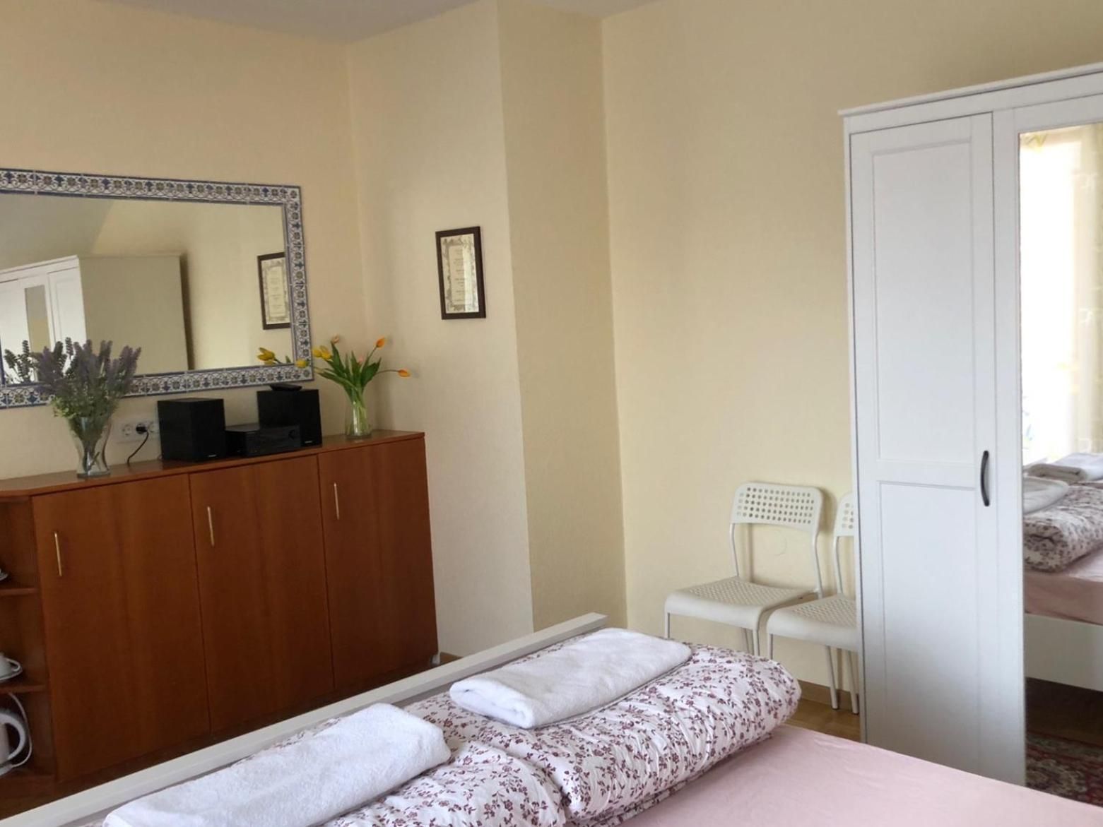 Apartments Maria Double Room with Shared Bathroom 3