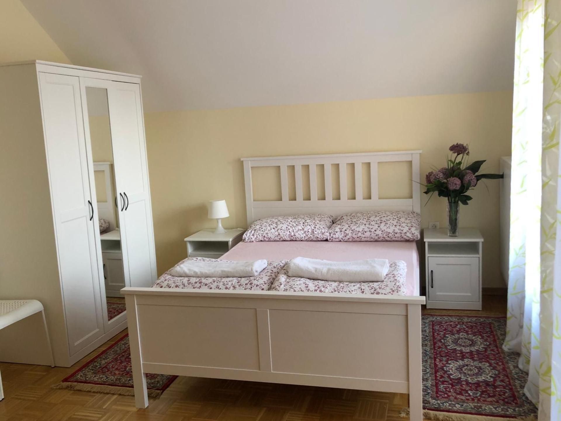 Apartments Maria Double Room with Shared Bathroom