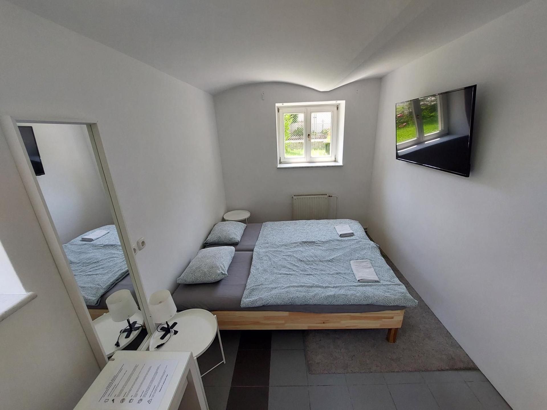 ROSE house - greenline accomodations Double Room with Shared Bathroom 3
