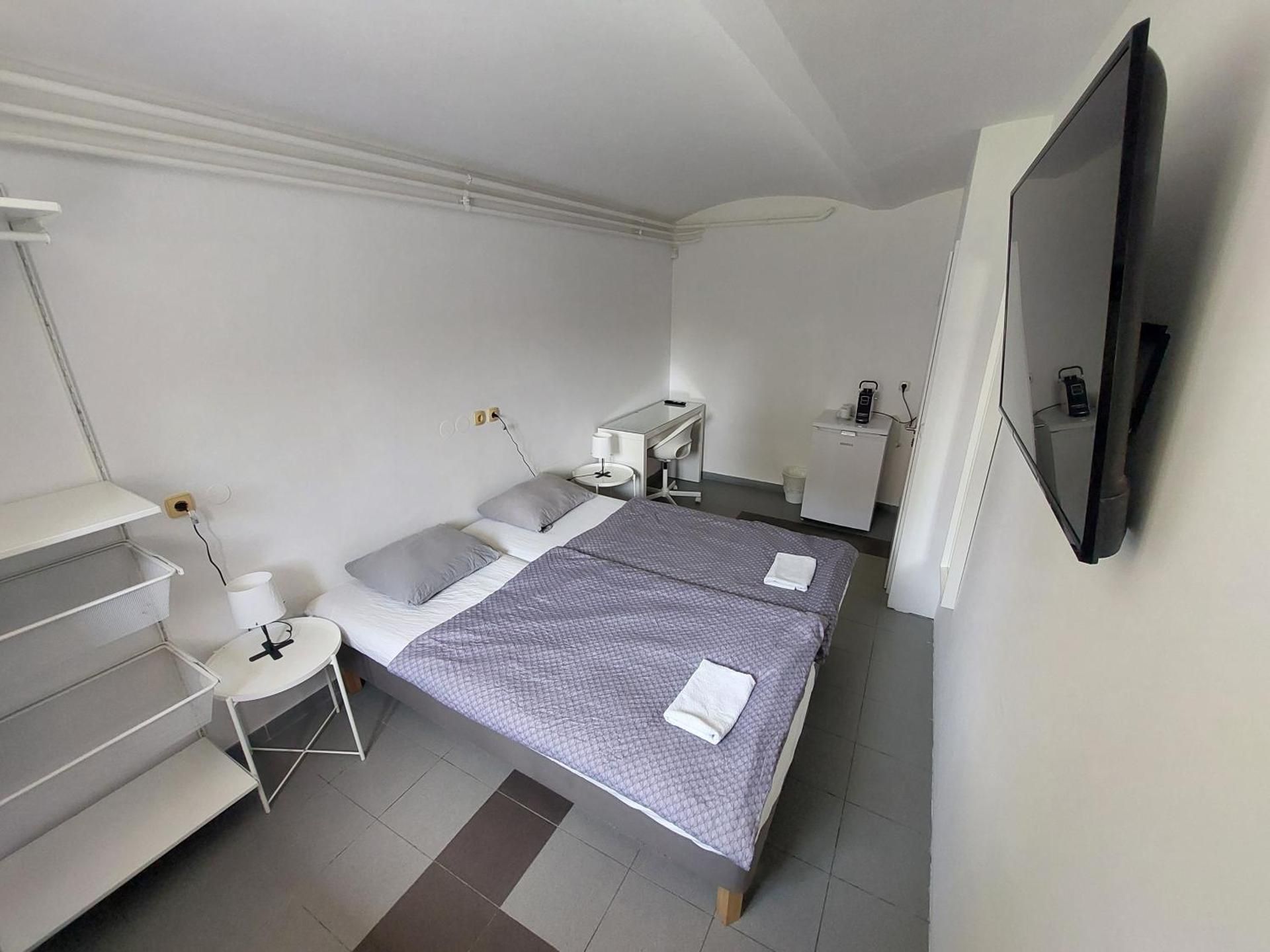 ROSE house - greenline accomodations Double Room with Shared Bathroom