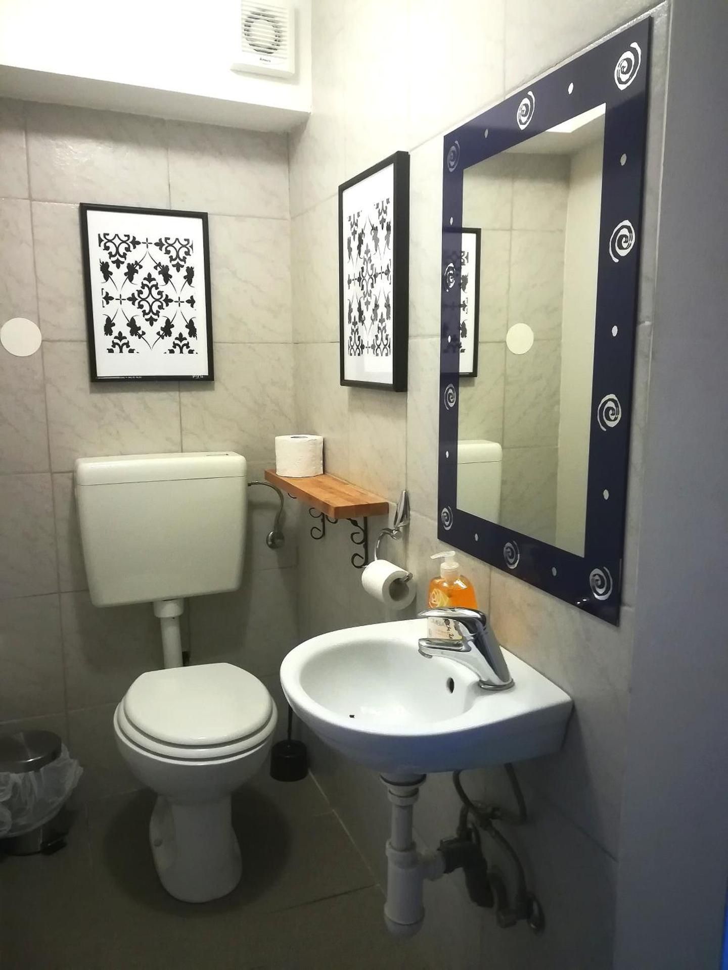 Hostel 24 Standard Twin Room