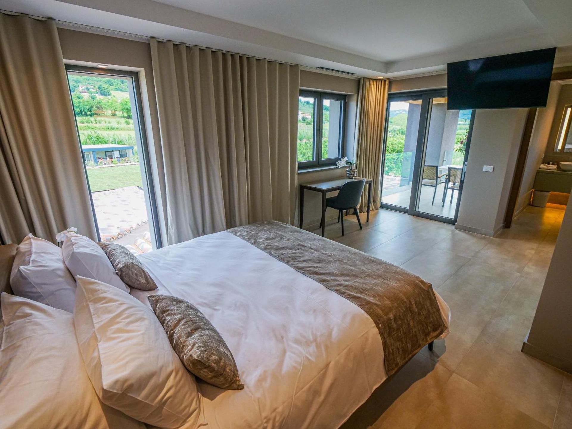 Deluxe Double Room with Balcony