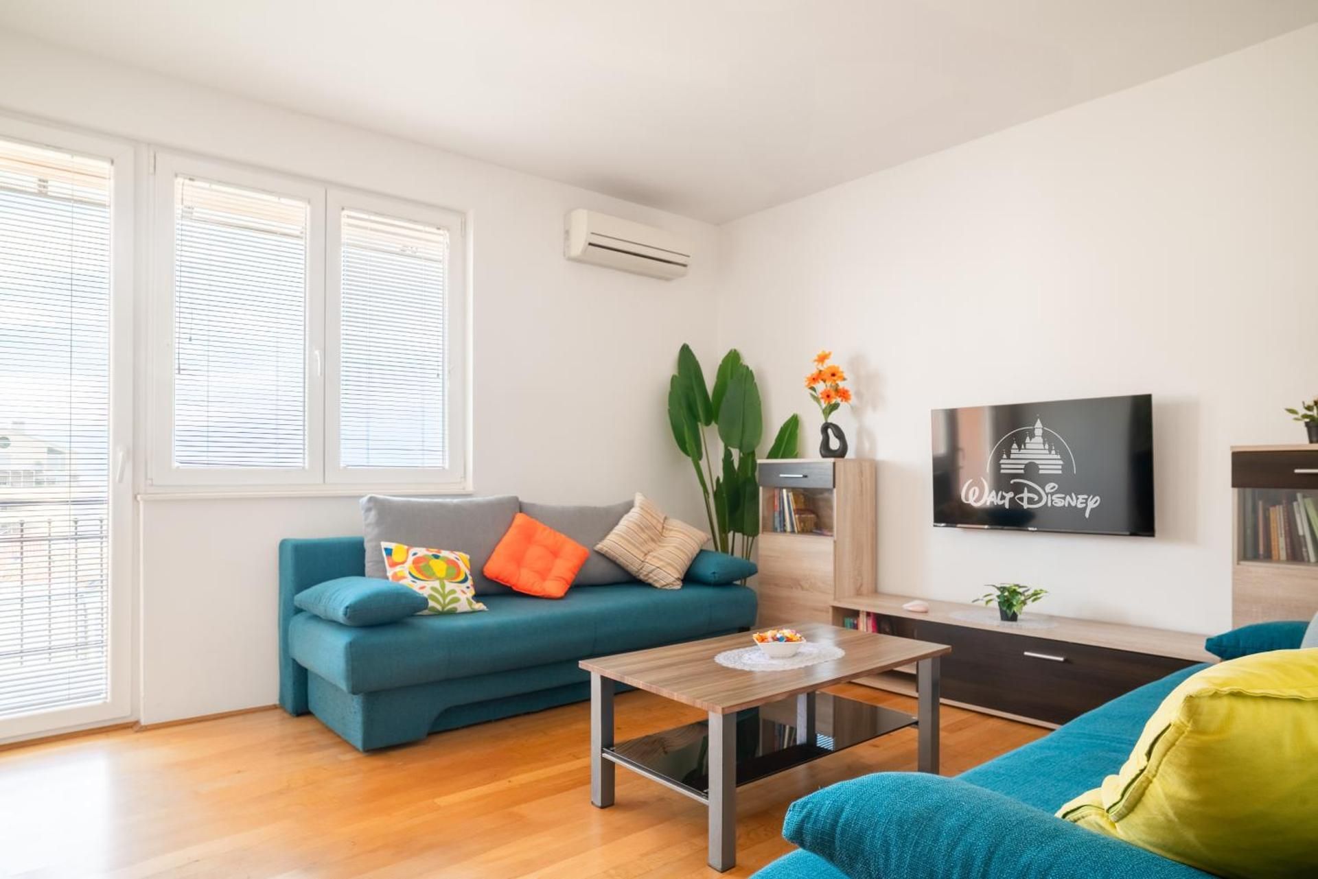 One-Bedroom Apartment with Balcony
