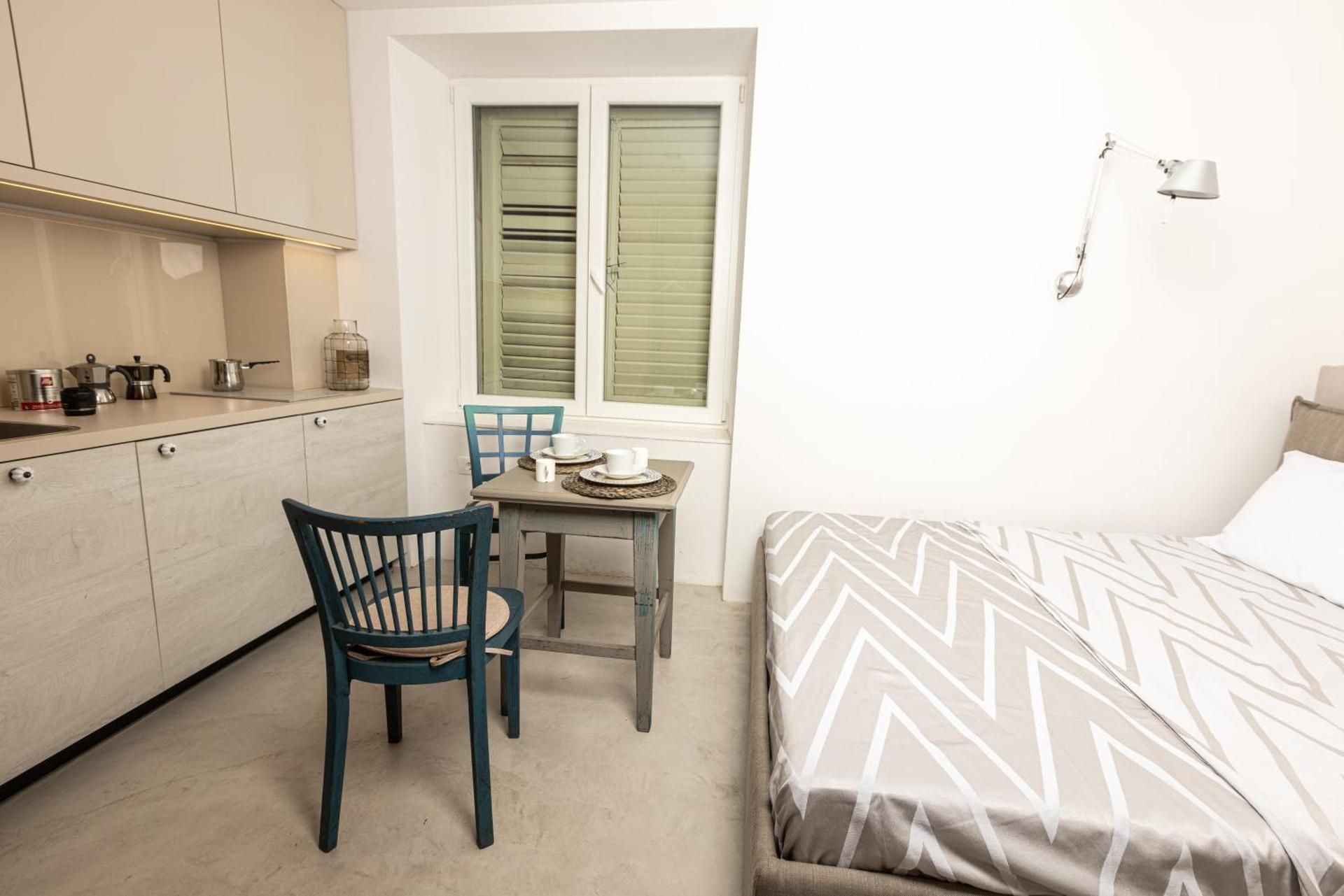Studio Apartment - Ground Floor