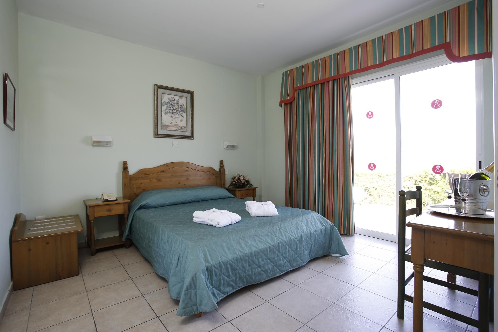 One Bedroom Apartment - Balcony