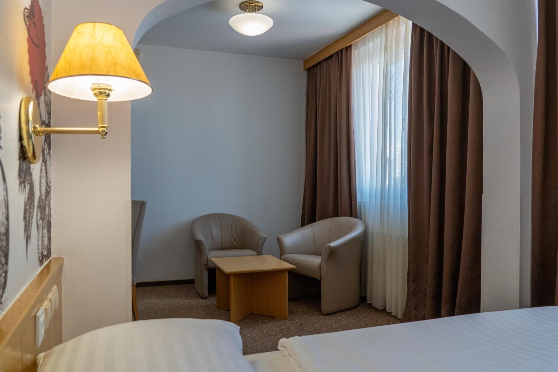 Deluxe Double or Twin Room