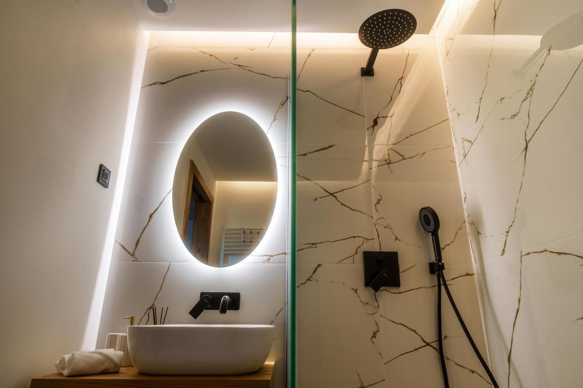 Double or Twin Room with Private Bathroom