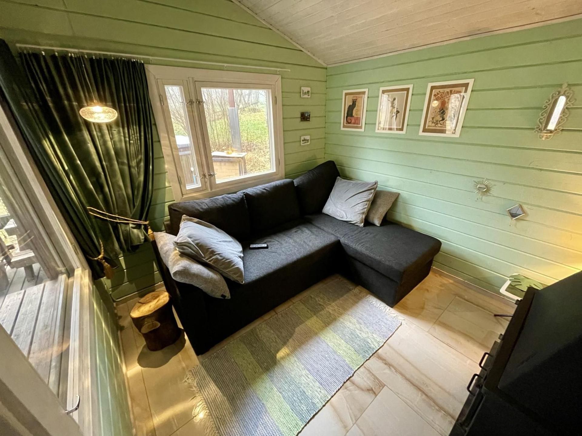 Double Room with Private External Bathroom