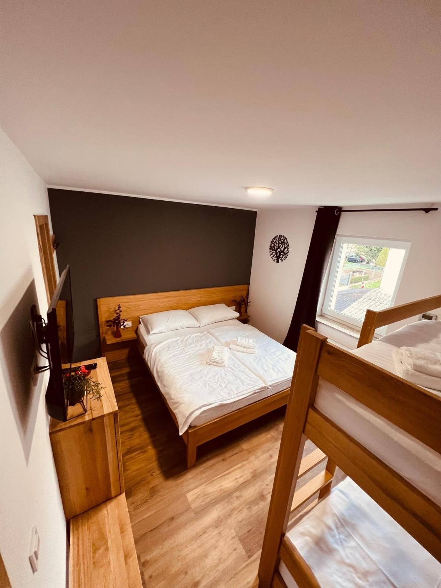Deluxe Family Suite
