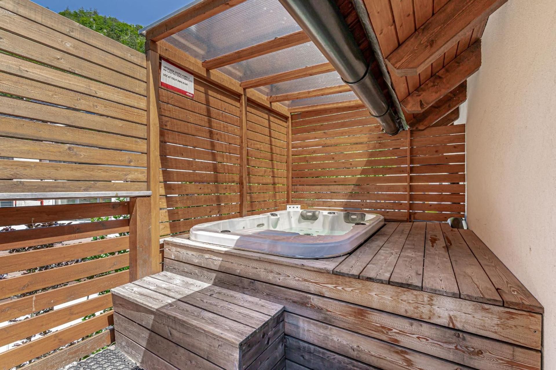 One-Bedroom Apartment with Terrace