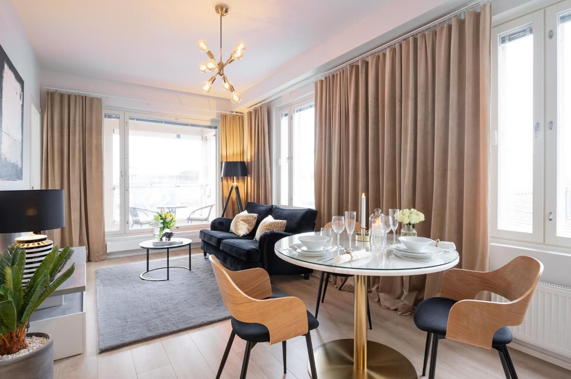 Executive Suite with sauna and balcony
