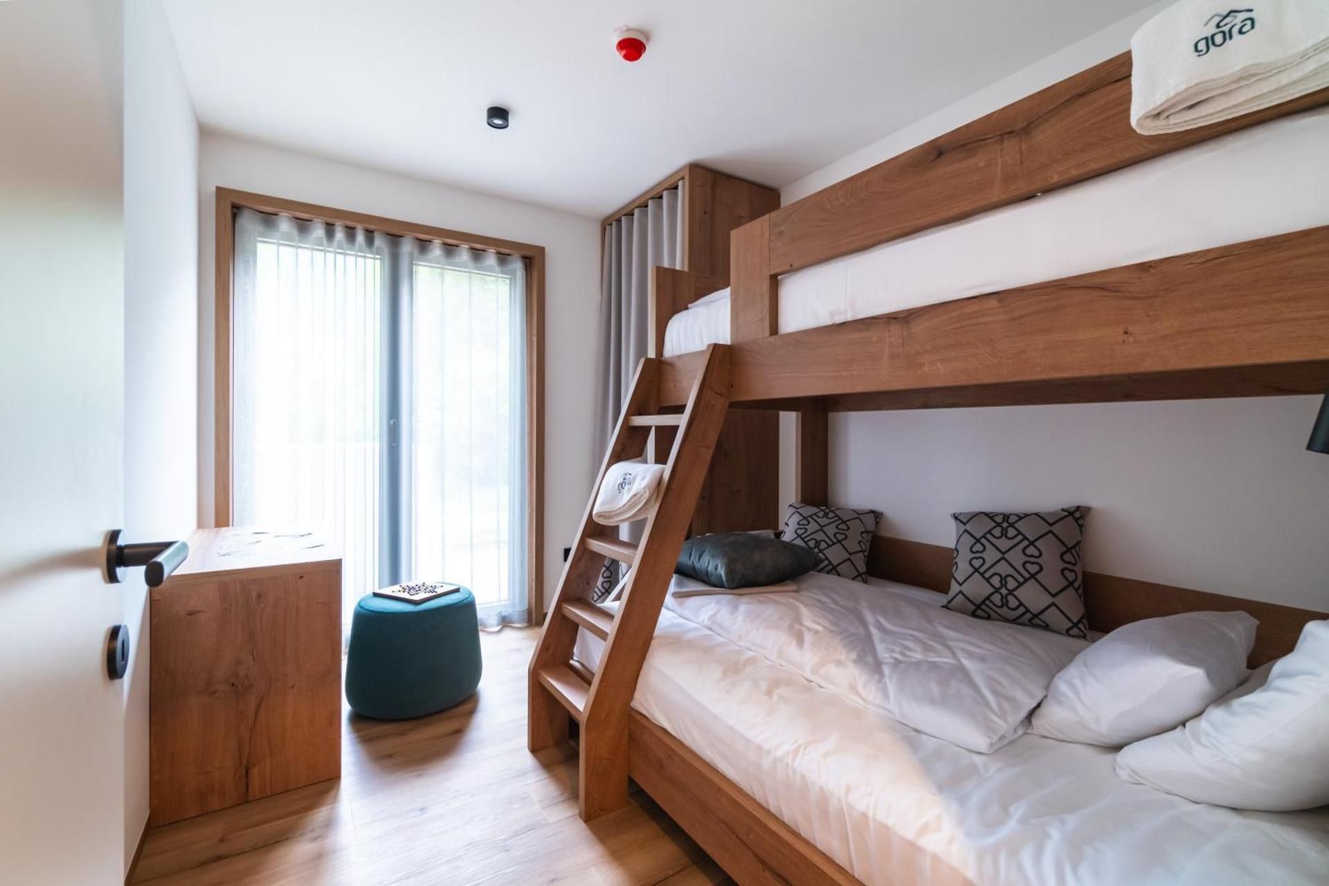 Family Two-Bedroom Apartment with Terrace and Hot Tub