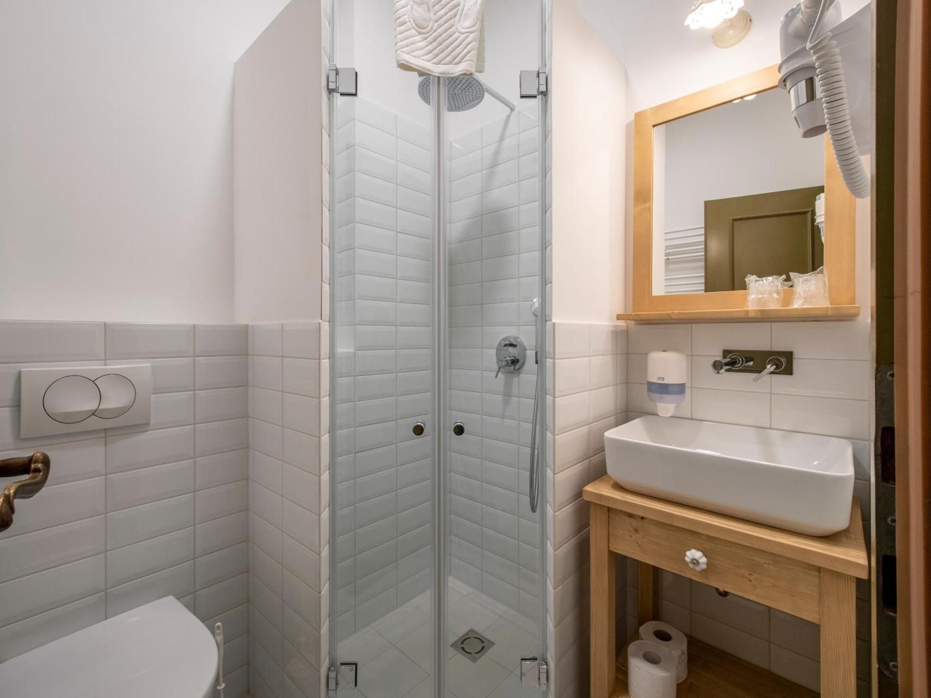 Two-Bedroom Apartment (Semi-Basement)
