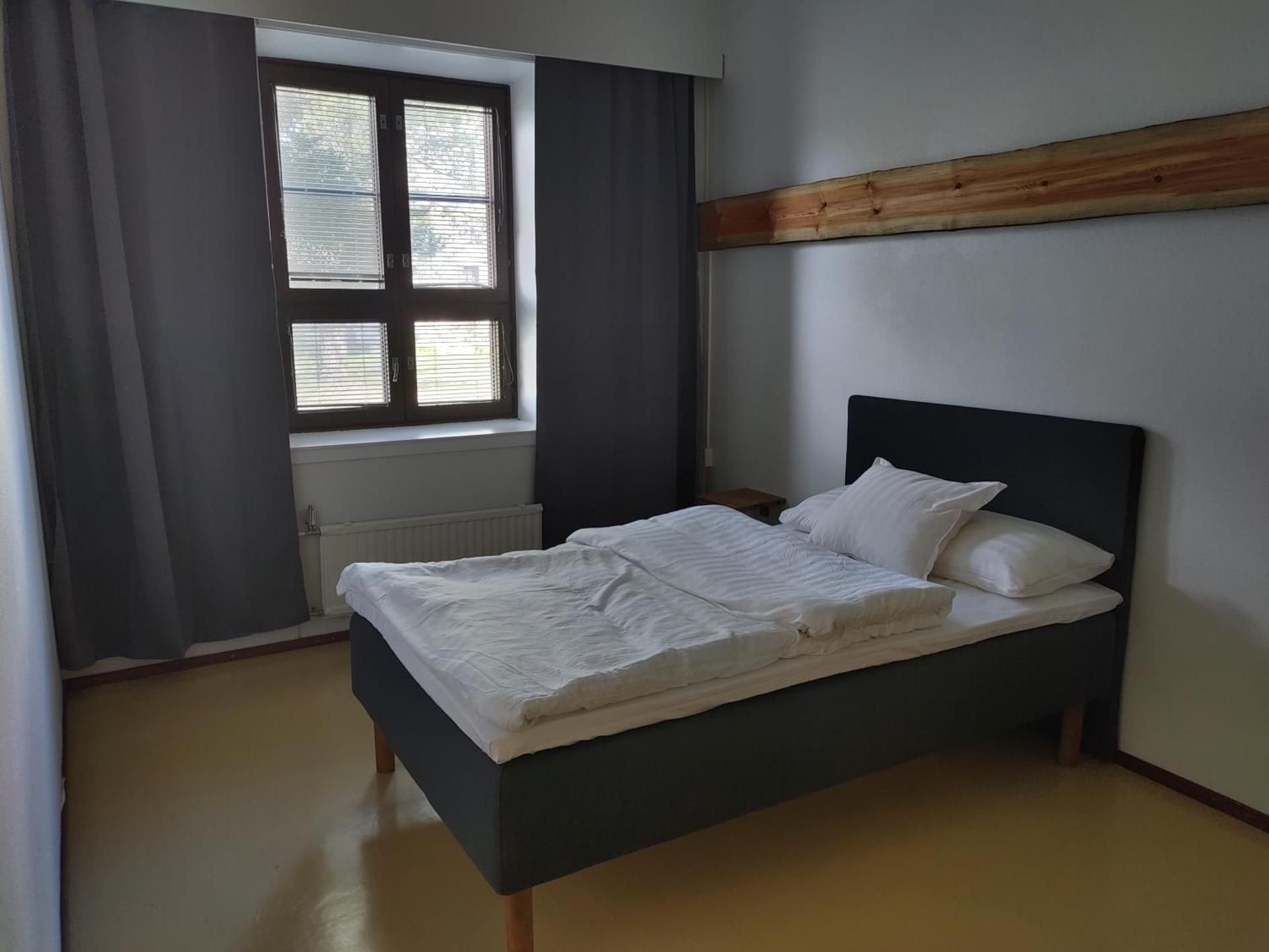 Standard Single Room with Shared Bathroom