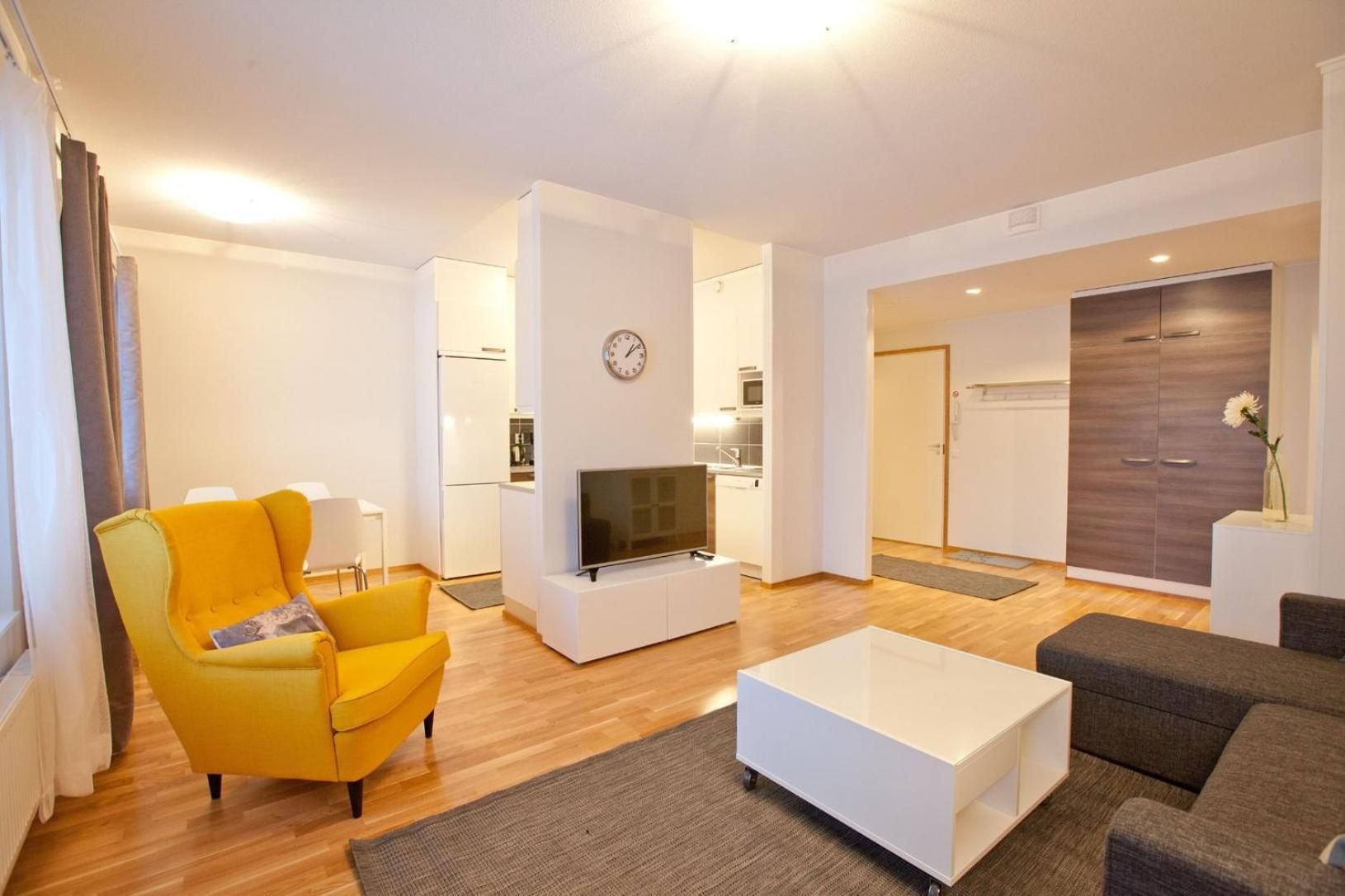 One-Bedroom Apartment