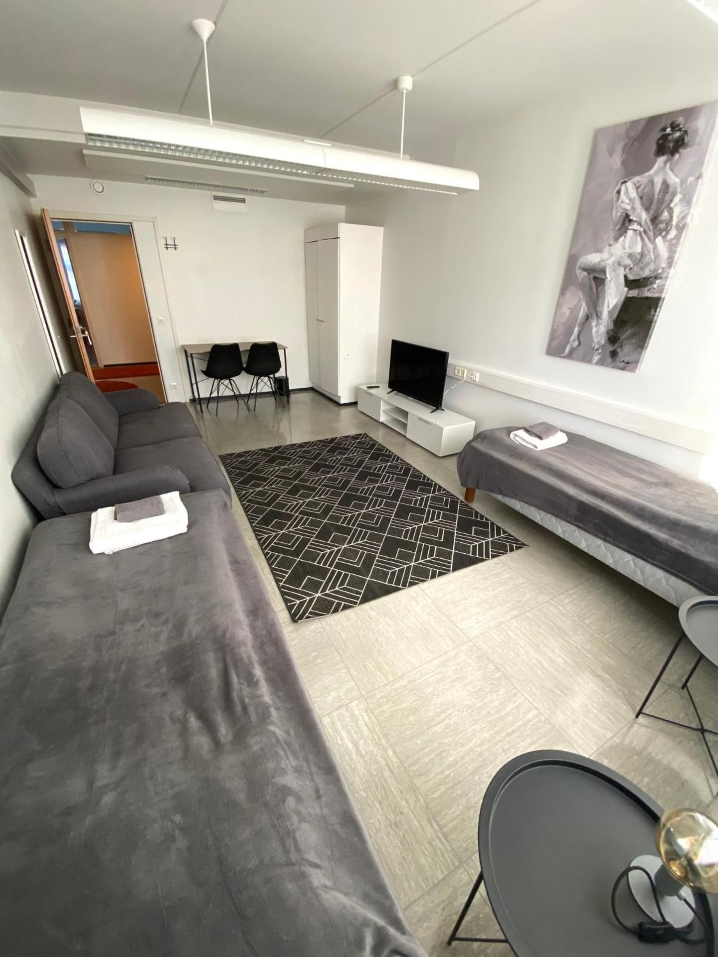 Standard Twin Room with Shared Bathroom