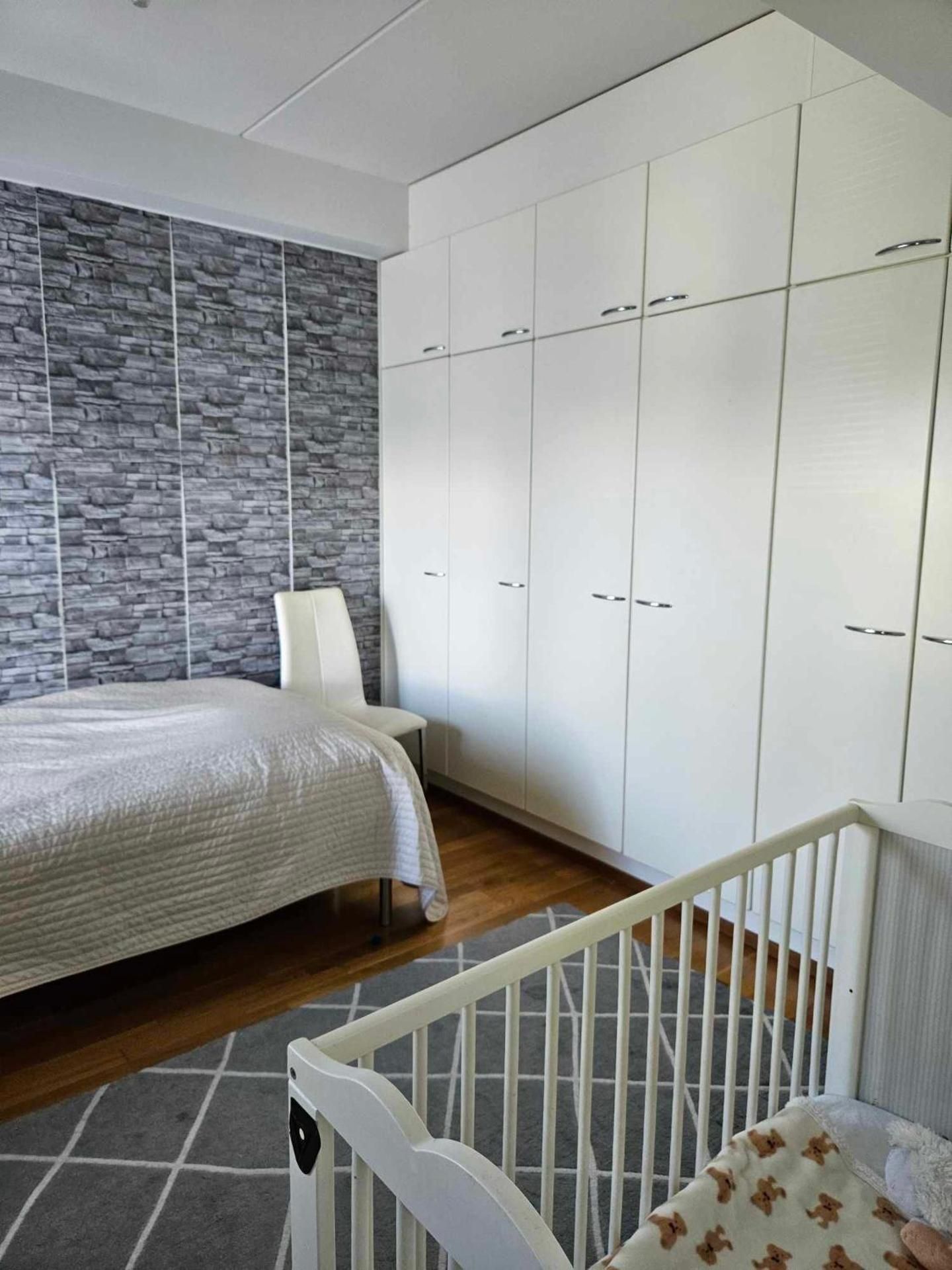 Deluxe Double Room (1 adult + 1 child)