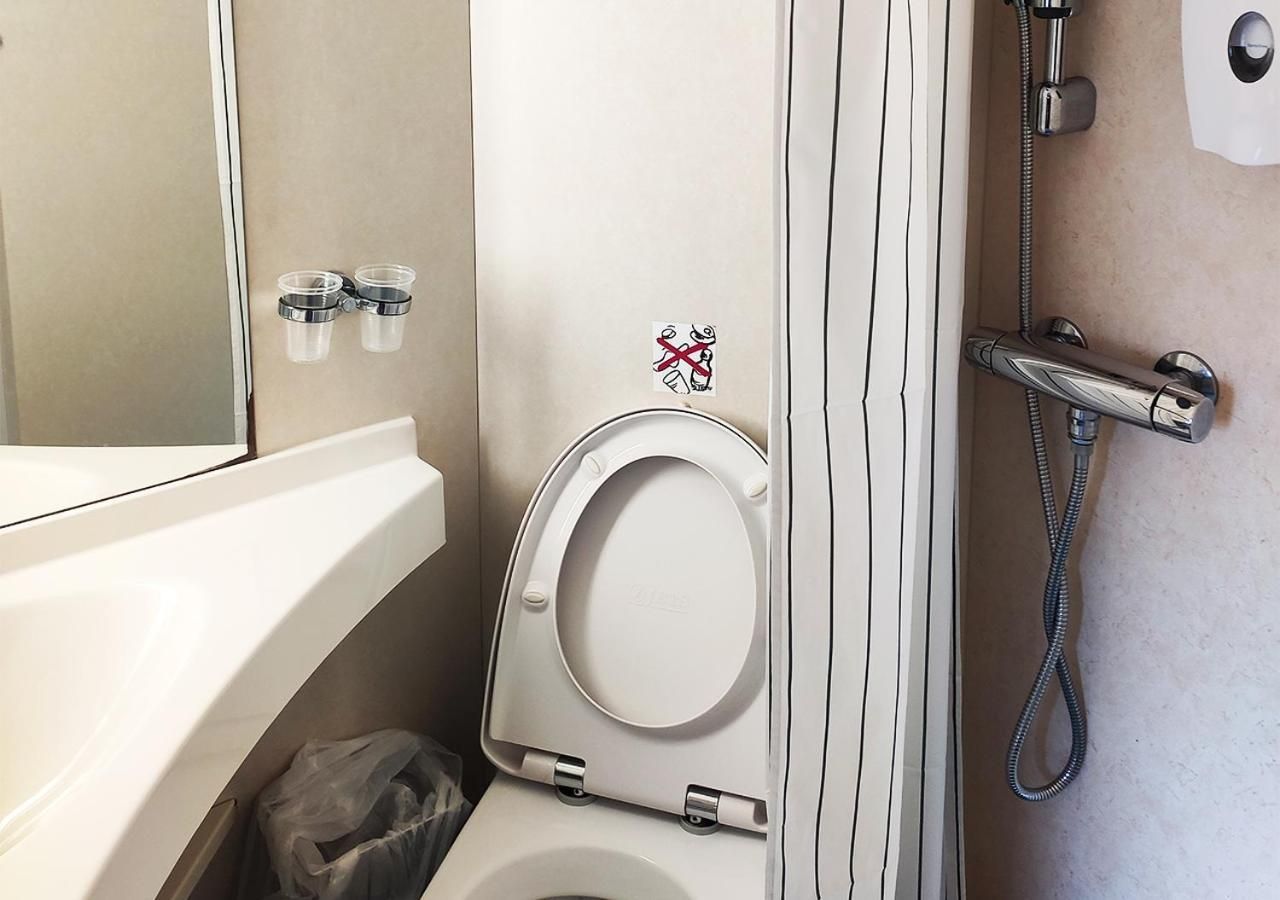 Viking Line ferry Viking XPRS - Night Cruise from Helsinki Inside Piccolo Allergy