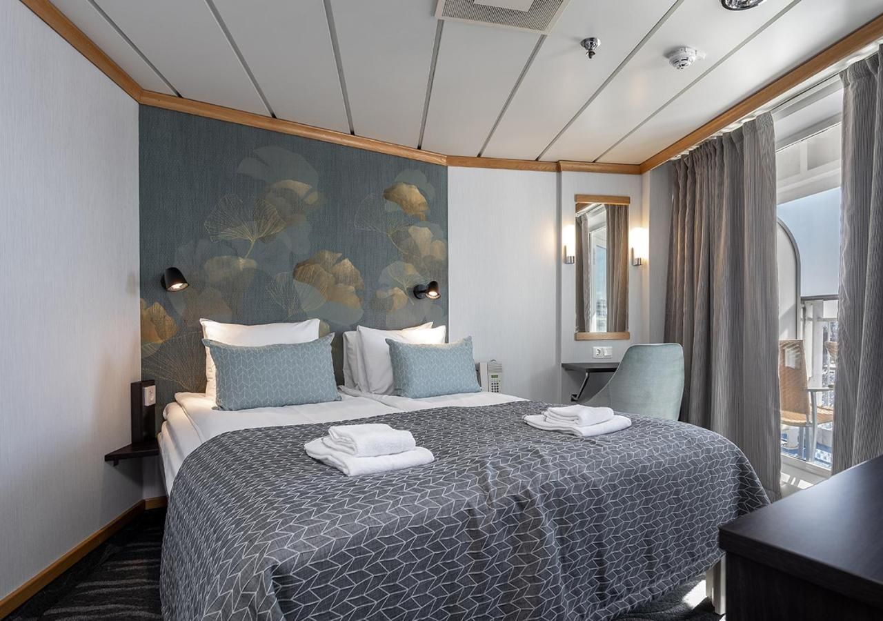 Junior Suite with Balcony