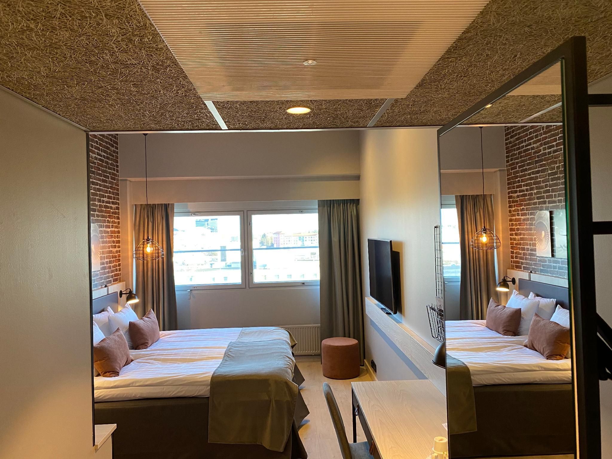 Skyline Airport Hotel